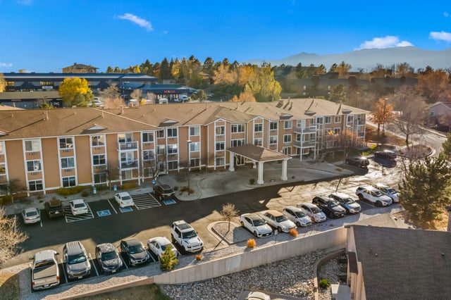 Vista-Grande-Community Exterior-003